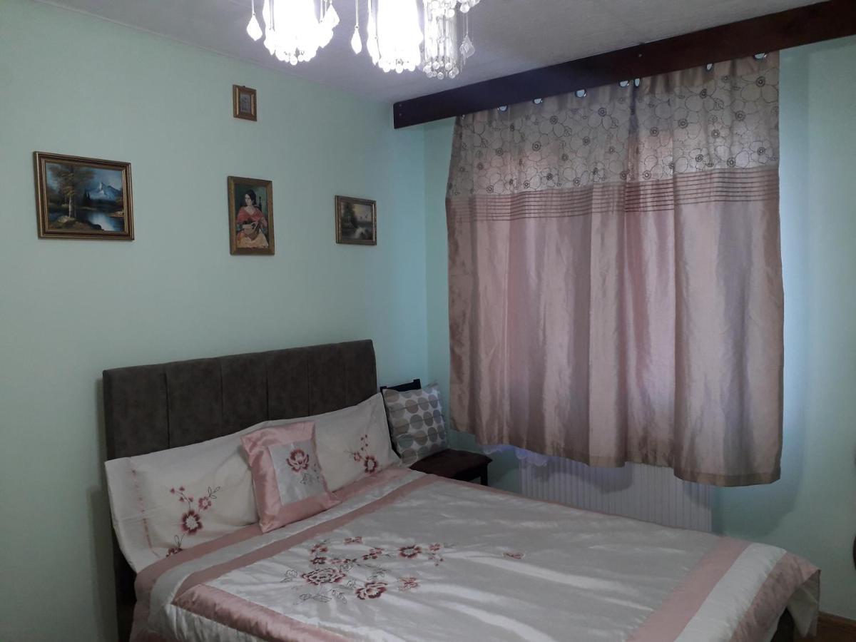 Cozy, Central 1-Bedroom Apartment In Timisoara, Romania Экстерьер фото